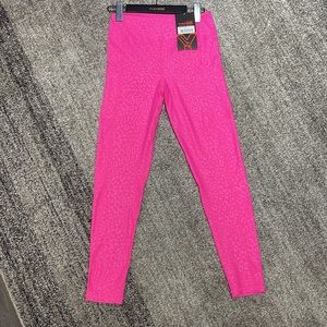 YULY360 Leggings. Embossed leopard print leggings pink. Size M. High waisted.